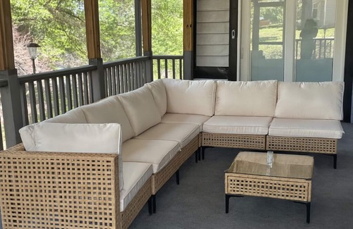 Rex House | 4-bedroom House - Game Table - 20 mins From Airport