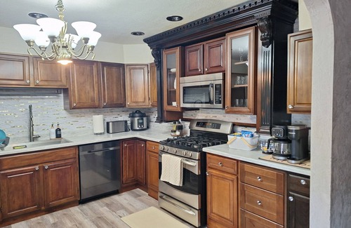 Reno/Tahoe Airport House | 4-bedroom house in midtown Reno!
