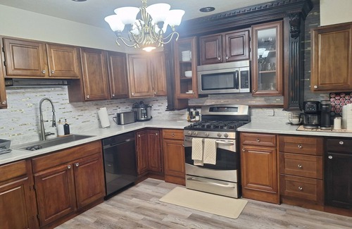 Reno/Tahoe Airport House | 4-bedroom house in midtown Reno!