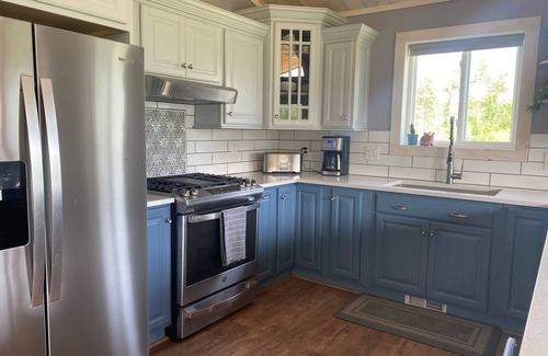 Danbury House | 4-bedroom house in tranquil Danbury with WiFi, AC. Enjoy a peaceful getaway