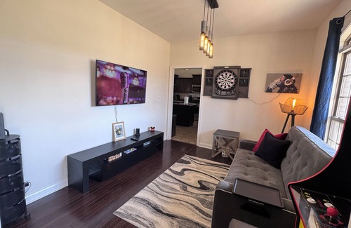Clarksville House | 4-bedroom house sleeps 11 in peaceful Clarksville
