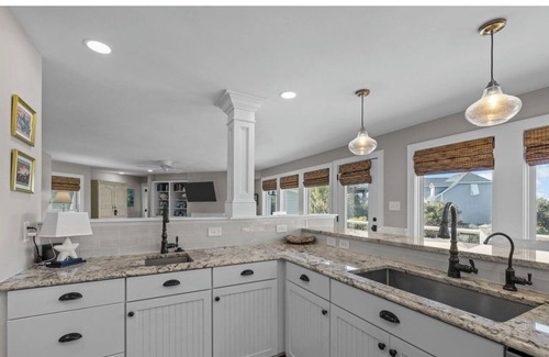 Morehead City House | 4-bedroom house in amazing Atlantic Beach with beautiful views of the sound