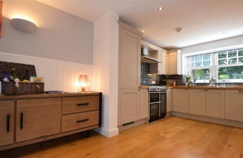 Overstrand House | 4 Bedroom house within walking distance of beach