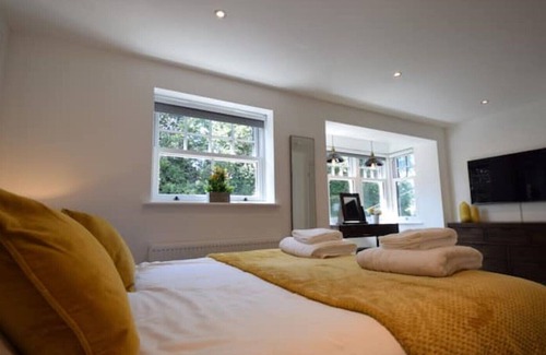 Overstrand House | 4 Bedroom house within walking distance of beach