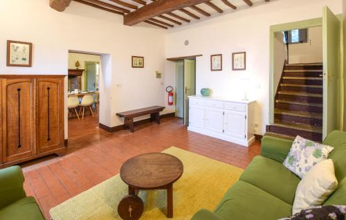 Paciano Apartment | 4 Bedroom Lovely Apartment In Paciano