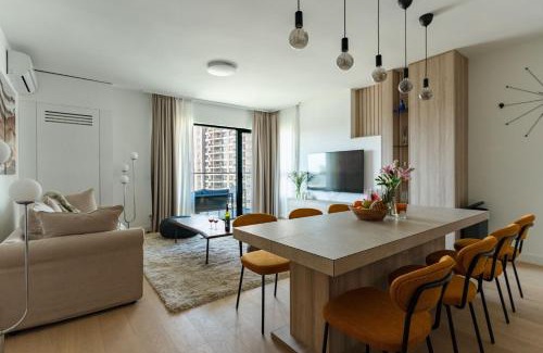Sarajevska Apartment | 4 bedroom luxury apartment with park & river view
