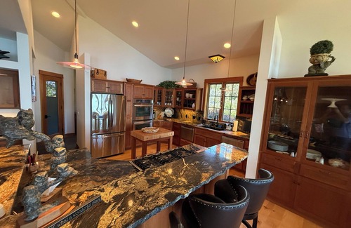 Friday Harbor House | 4+ Bedroom Luxury Oceanfront Estate with Hot Tub