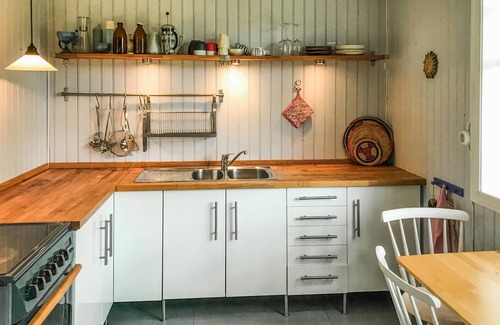 Lyngdal House | 4 bedroom nice home in Lyngdal