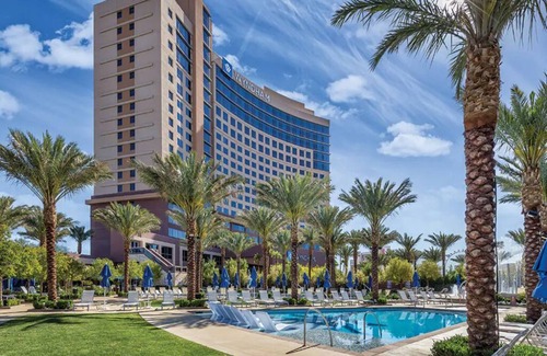 Las Vegas Strip Condo | 4 Bedroom Presidential Condo, Sleeps 12, at Las Vegas Desert Blue Resort!