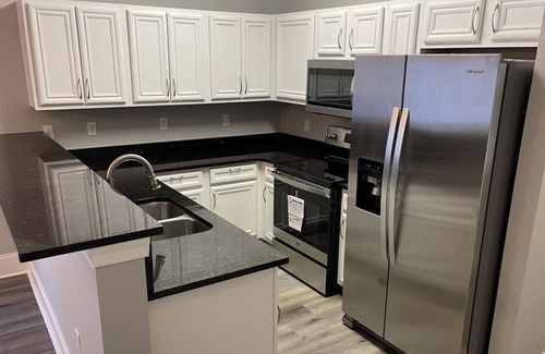 Tallahassee House | 4 Bedroom Townhome 417009 by Houzlet