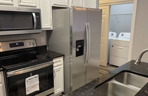 Tallahassee House | 4 Bedroom Townhome 417009 by Houzlet