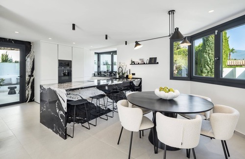 Nueva Andalucia Villa | 4-Bedroom Villa Interni, Nueva Andalucia, Marbella