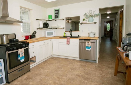 Mount Washington House | 4 Bedroom Vintage W/Plenty Of Parking I Pitt