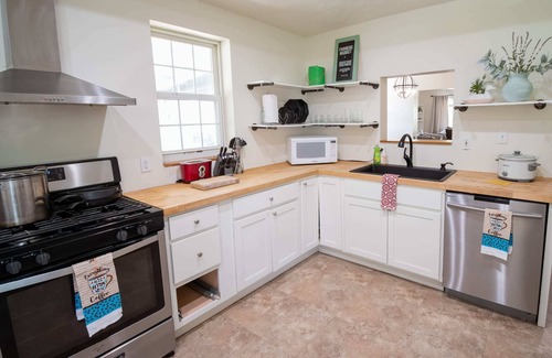 Mount Washington House | 4 Bedroom Vintage W/Plenty Of Parking I Pitt