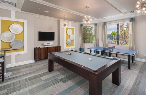 Arborwood House | 4 bedrooms 3.5 bathrooms heated swimming pool screen caged & fenced around home