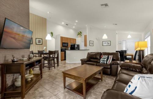 Bay Lake House | 4 Bedrooms 3 Bathrooms Veranda Palms 2603 Sc