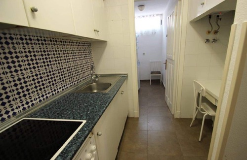 Torrevieja Villa | 4 BEDROOMS VILLA + 2 BATHROOMS + POOL+ WIFI+AIR CONDITIONING IN ALL THE ROOMS!