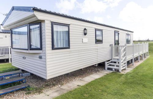 Anderby Creek Other | 4 Berth Caravan For Hire At Sunkist Holiday Park Near Skegness Ref 42084S