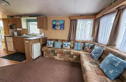 Anderby Creek House | 4 berth caravan for hire at Sunkist Holiday Park near Skegness ref 42084S
