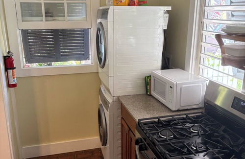 Old Town Apartment | 4 blocks from Duval and 7 blocks from the beach