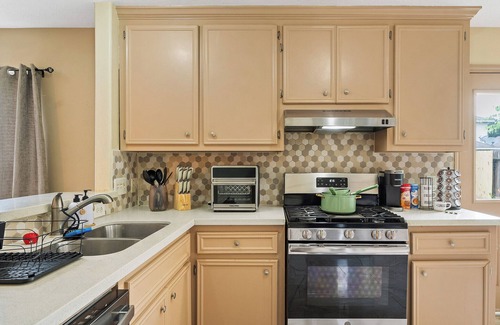 Barker House | 4 BR, 2.5 BA Modern Comfort Home, Fire Pit, Family Friendly