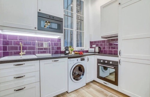 Saint-Vincent-de-Paul Apartment | 4 br duplex in 10th-Canal Saint Martin