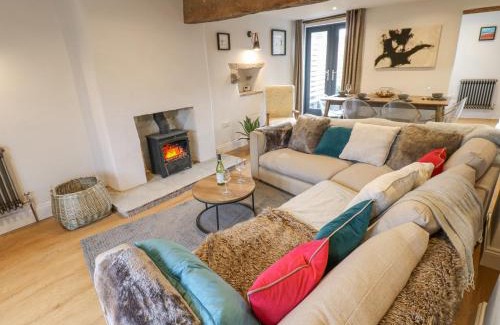 Bowes House | 4 Castle Terrace