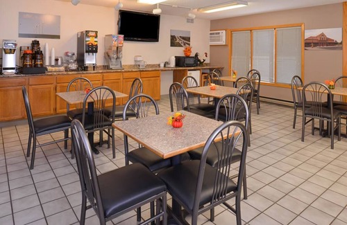 Atlantic Hotel | 4 Comfortable Rooms w/Kitchenette and BBQ Grill, Perfect for Business Travelers