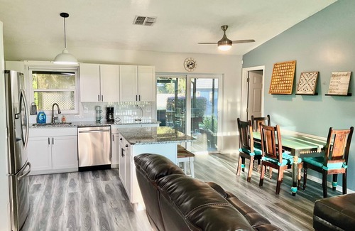 Sun 'N Lake House | 4 For Fore!