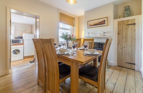 Burnham Deepdale House | 4 Harbour View, Brancaster Staithe, Norfolk