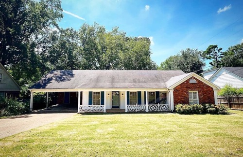 East Memphis House | 4 Houses same street! 15 rooms!