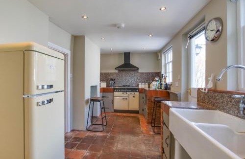 Eye House | 4 Lambseth Street