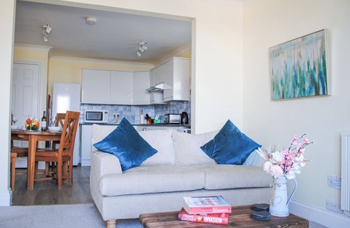 Salcombe House | 4 Lyndhurst