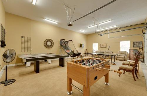 Branson House | 4 Mi to Branson Landing Huge Home with Game Room!