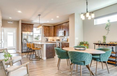 Villa Park House | 4 Mi to Dtwn Pet-Friendly Gem in Denver!