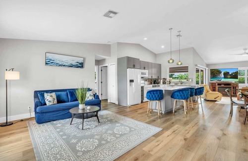 Willoughby Acres House | 4 Miles to Beach and Walk to Shops