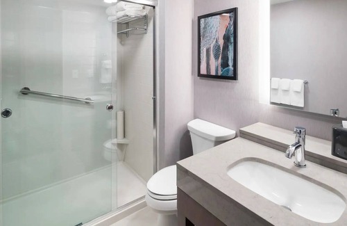 Tempe Hotel | 4 Modern Rooms – Near Desert Garden, Local Trails, & City Nightlife