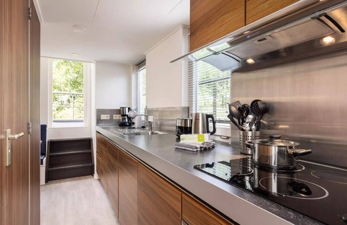 Westerhoven House | 4 Person Floating House