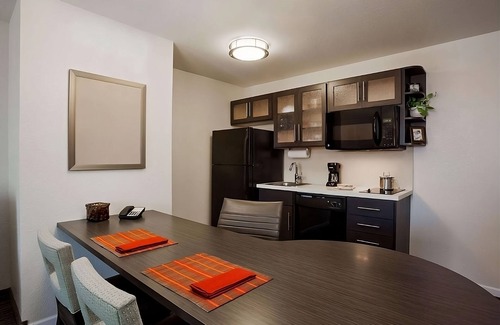 Fossil Creek House | 4 Pet-friendly Units W/ Kitchenette & Free Parking, Near Alexandra Meadows Park