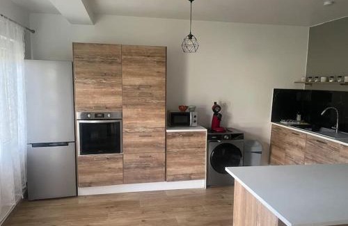 Saint-Bres Apartment | 4 pieces avec piscine