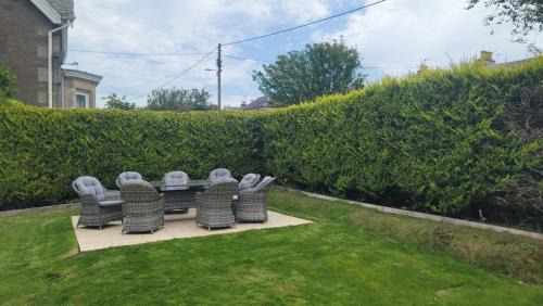 Perth Apartment | 4 Private bedroom house with 3 parking spaces free
