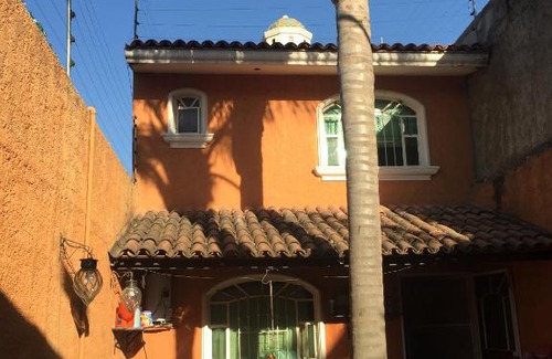 Zapopan House | 4 recamaras, zona sur, wifi, jardin, cochera