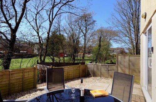 Bridport House | 4 Riverside Cottages