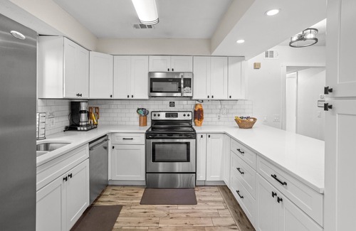 Southwest Orlando House | 4 Rooms, Lake, Pool, Hottub, Puttputt