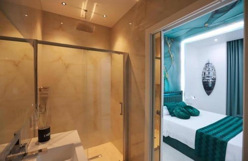 Picanello-Ognina-Barriera-Canalicchio Apartment | 4 Rooms Rosario - Double Room with Private Bathroom