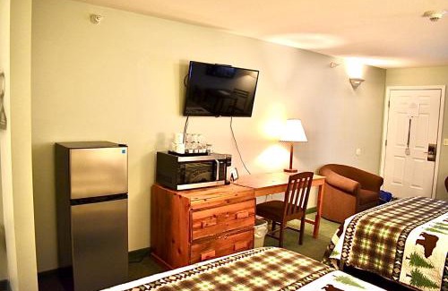Bellaire Apartment | 4 Season Fun at Legend Cottage Inn