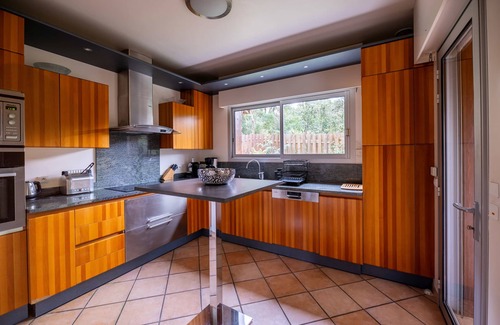La Teste-de-Buch Villa | 4-star Luxury Villa - 5-bedroom with expansive garden and pool