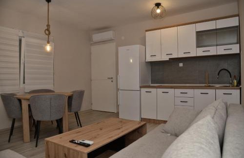 Jagodina Apartment | 4-teen