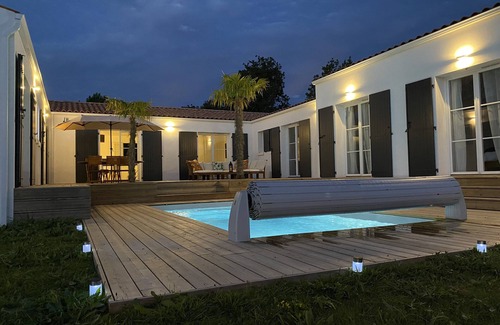Saint-Georges-d'Oleron Villa | 4* villa/5 rooms - heated pool