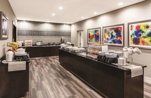 Arsenal House | 4 x King Bed ADA at La Quinta Inn by Wyndham San Antonio Downtown
